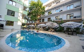 Holiday Olimp Hotel